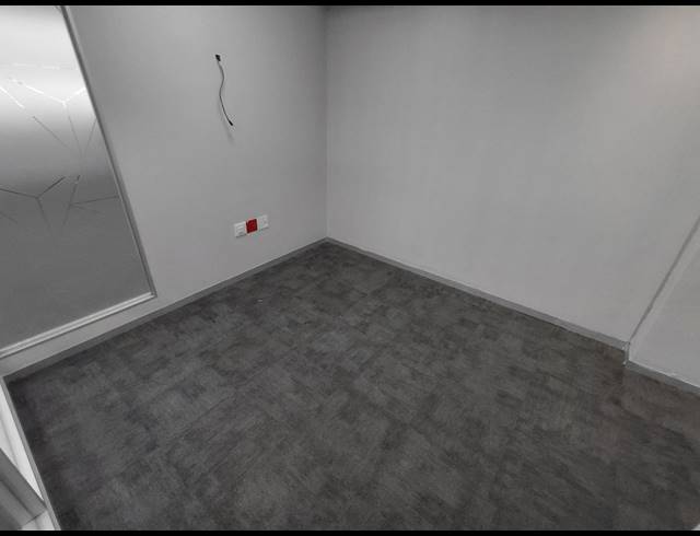 267M² OFFICE TO LET IN MAGALIESSIG
